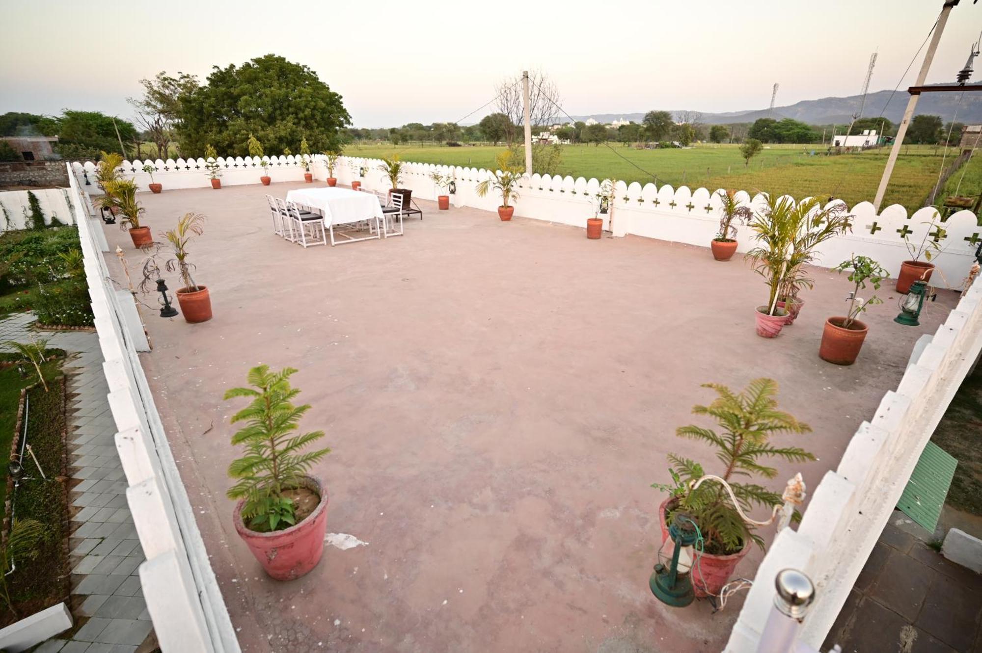 The Castle Crown - Hem Vilas Resort Ranthambhore Saváj Madhopur Kültér fotó