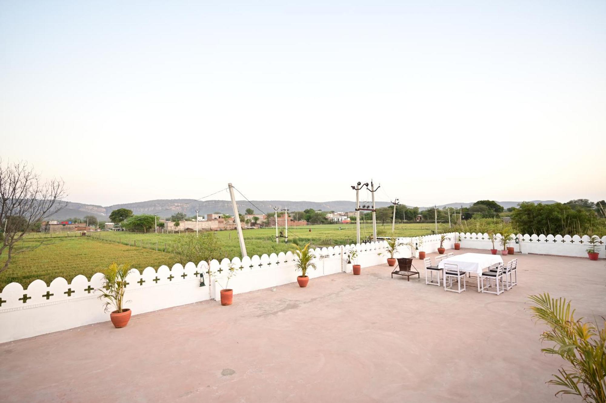 The Castle Crown - Hem Vilas Resort Ranthambhore Saváj Madhopur Kültér fotó