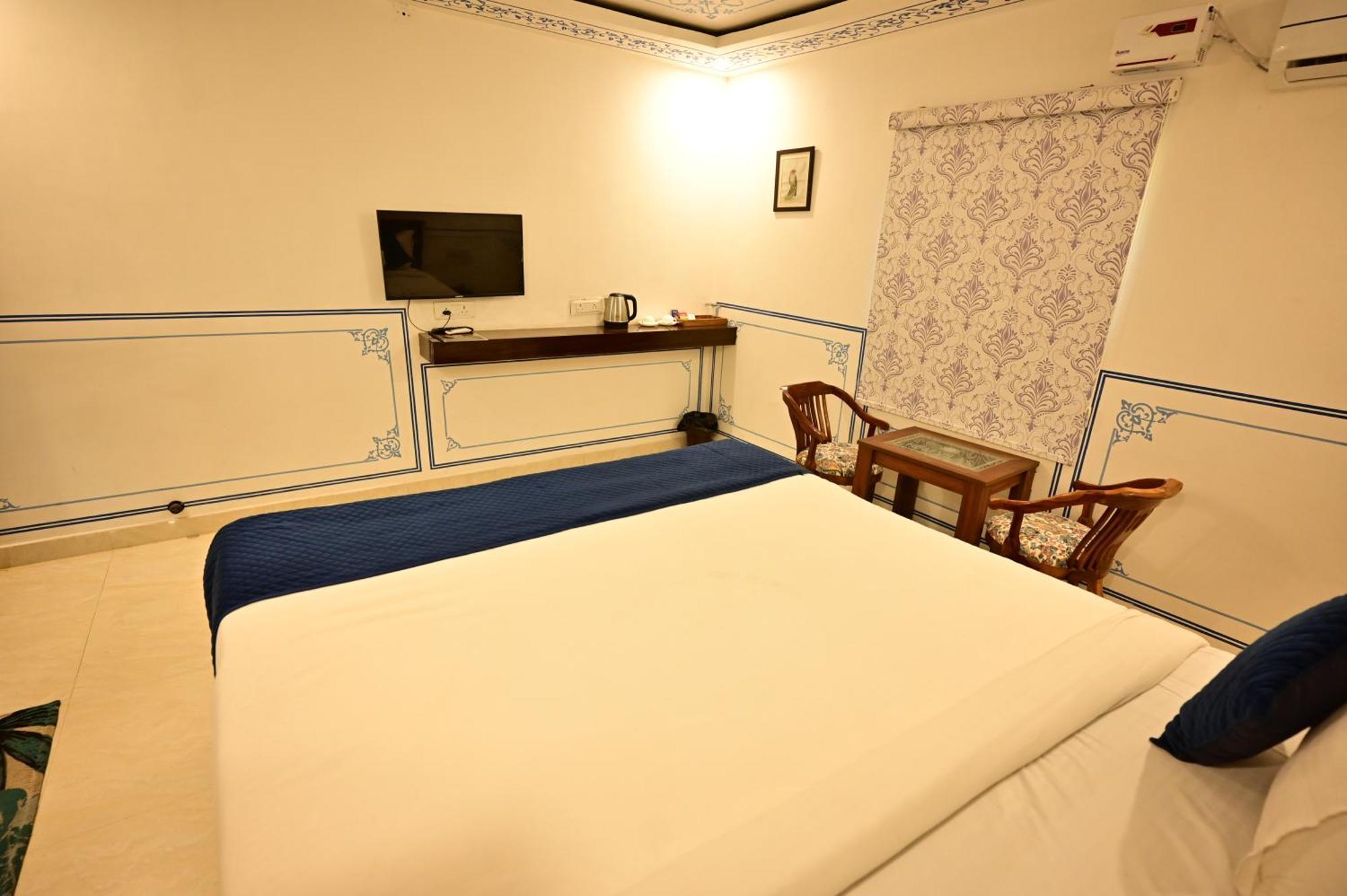 The Castle Crown - Hem Vilas Resort Ranthambhore Saváj Madhopur Kültér fotó