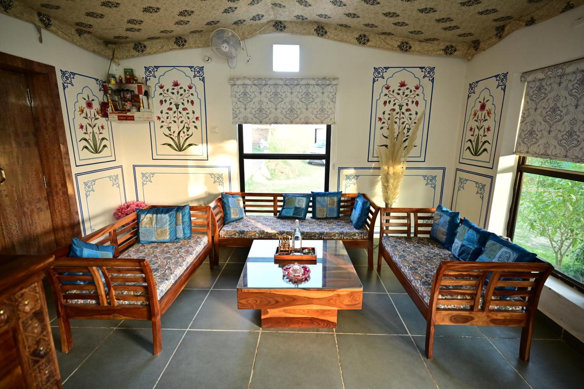 The Castle Crown - Hem Vilas Resort Ranthambhore Saváj Madhopur Kültér fotó